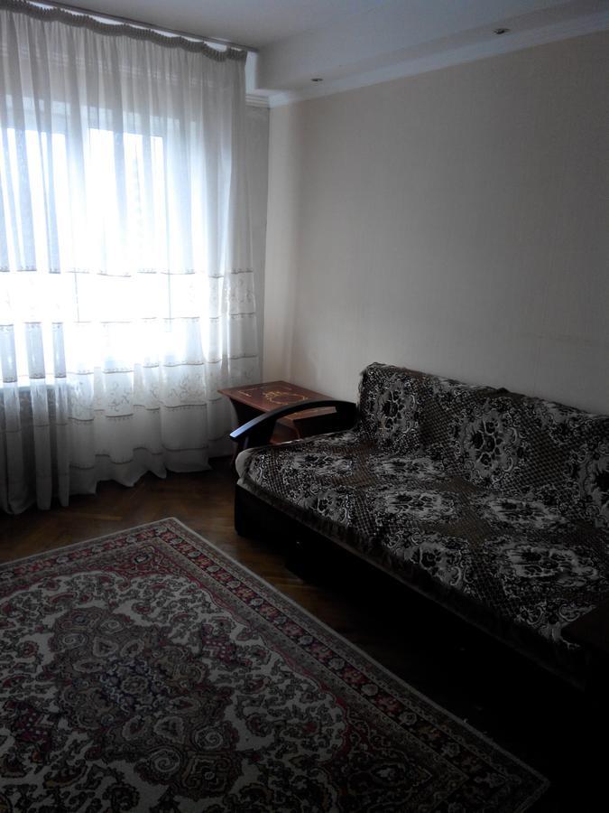 Comfortable Flat Near The Dnieper River In Kijev Kültér fotó