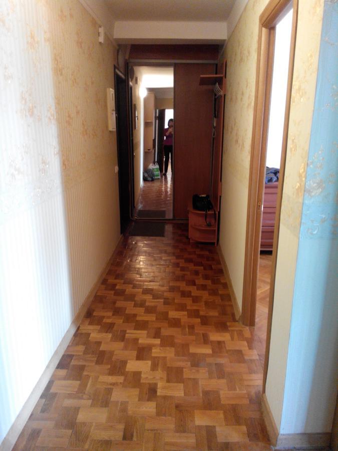 Comfortable Flat Near The Dnieper River In Kijev Kültér fotó